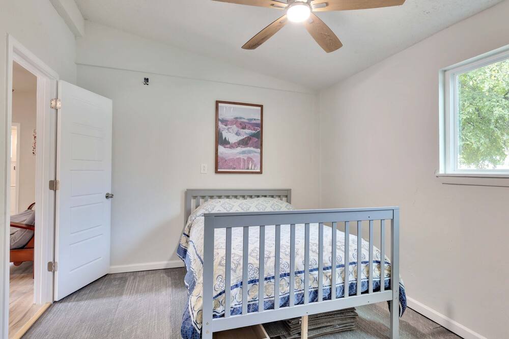 Photo of Bedroom in Manchaca