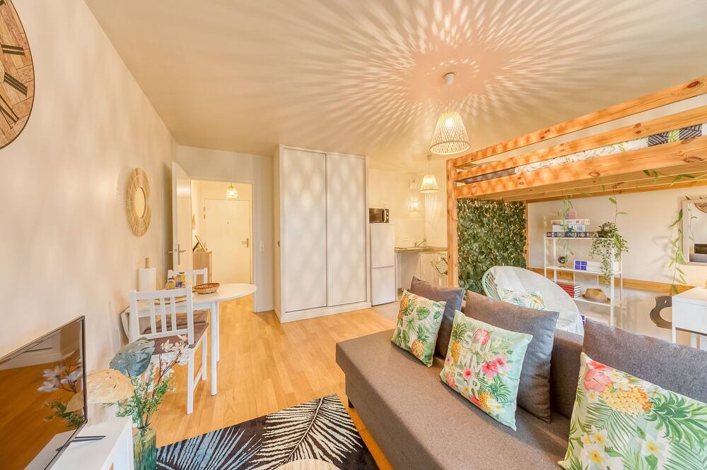 Photo of Livingroom in Palaiseau