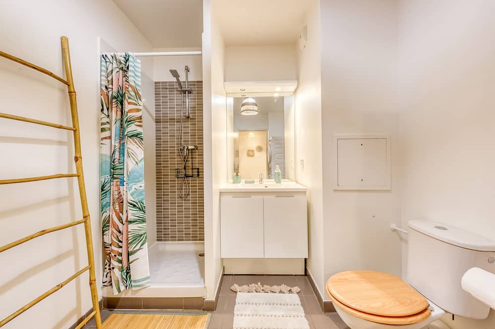 Photo of Bathroom in Palaiseau