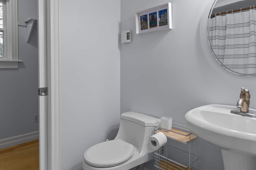 Photo of Bathroom in Brigus