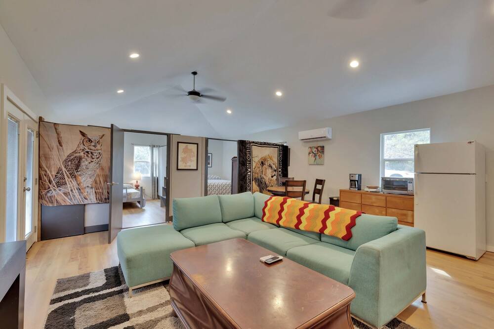 Photo of Livingroom in Manchaca