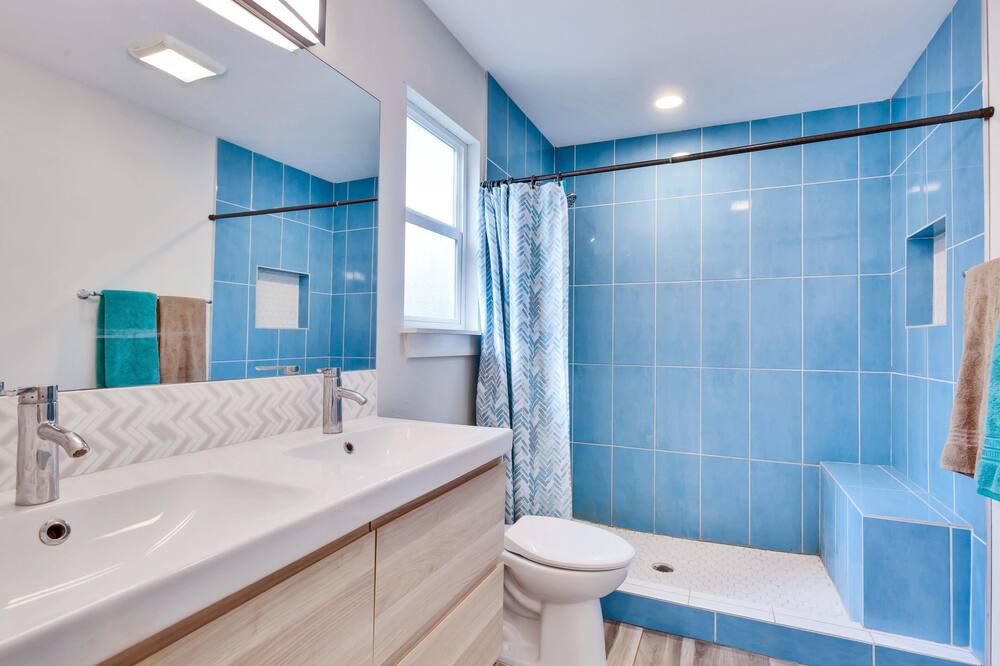 Photo of Bathroom in Manchaca