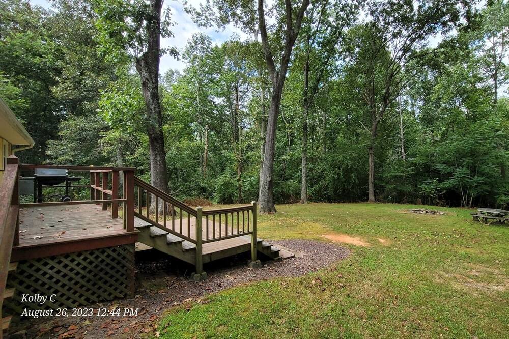 Photo of Outdoor in Rochelle