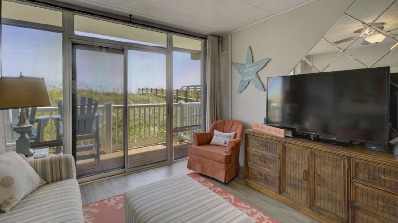 Photo of Patio Balcony in Crescent Beach