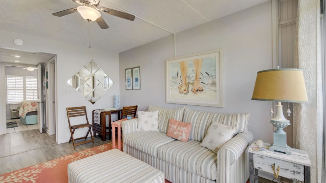 Photo of Patio Balcony in Crescent Beach