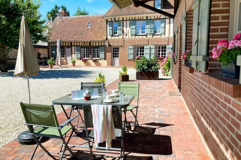 Photo of Outdoor in Andeville