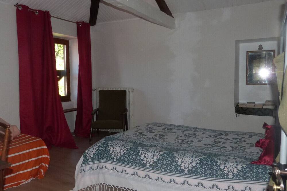 Photo of Others in Montbrun-Bocage