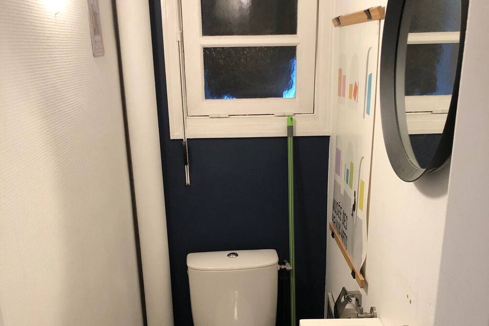 Photo of Bathroom in Dobree-Bon Port