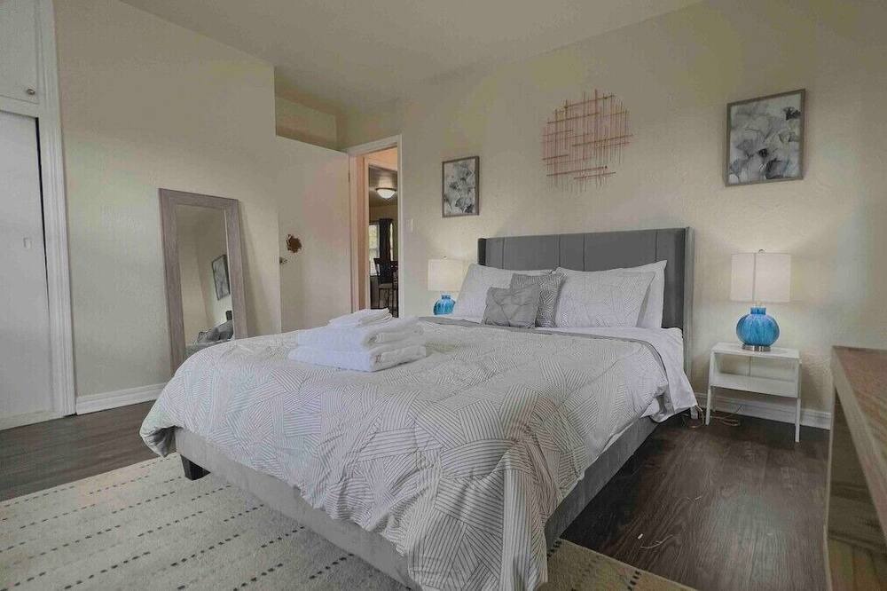 Photo of Bedroom in Central Oklahoma City