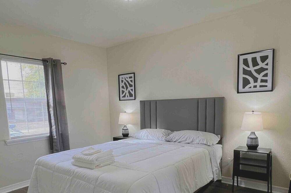 Photo of Bedroom in Central Oklahoma City