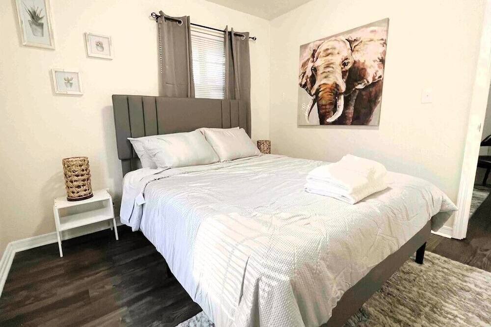 Photo of Bedroom in Central Oklahoma City