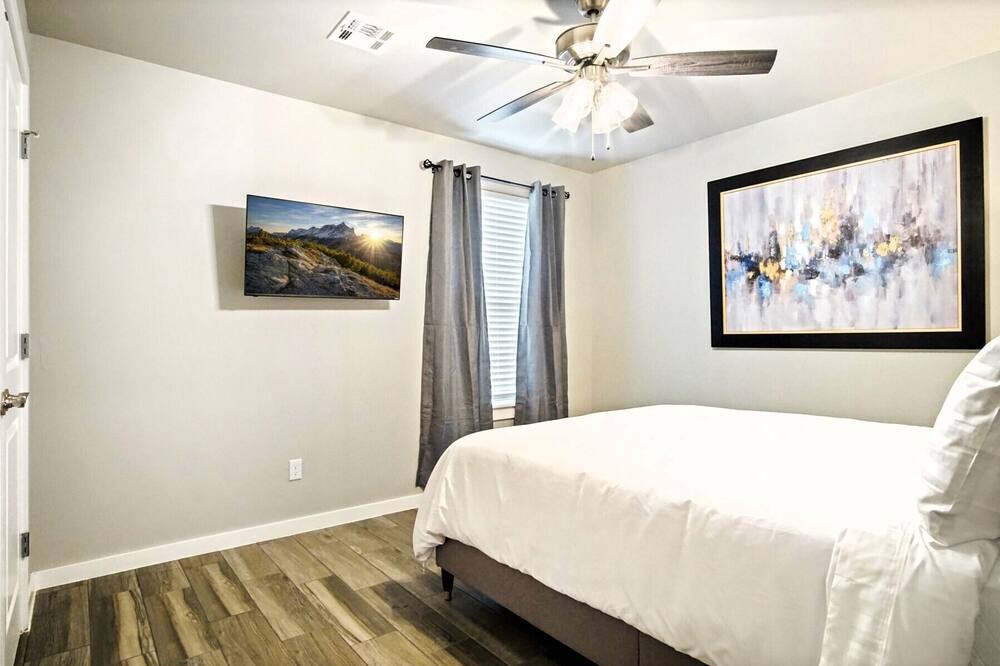 Photo of Bedroom in Central Oklahoma City