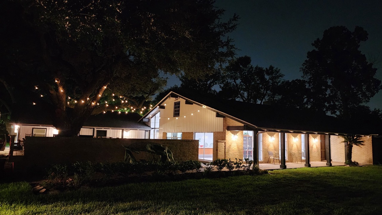 Photo of Outdoor in Braeburn
