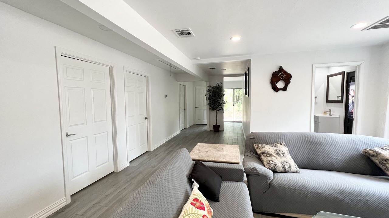 Photo of Livingroom in Braeburn