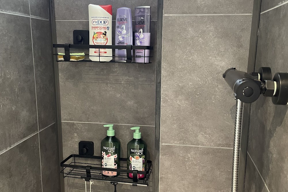 Photo of Bathroom in Chateaudun