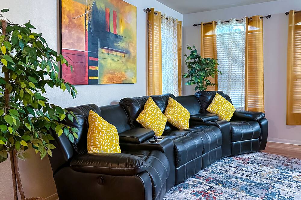 Photo of Livingroom in Teravista