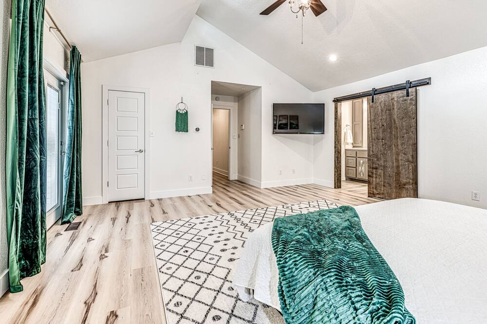 Photo of Bedroom in Norman