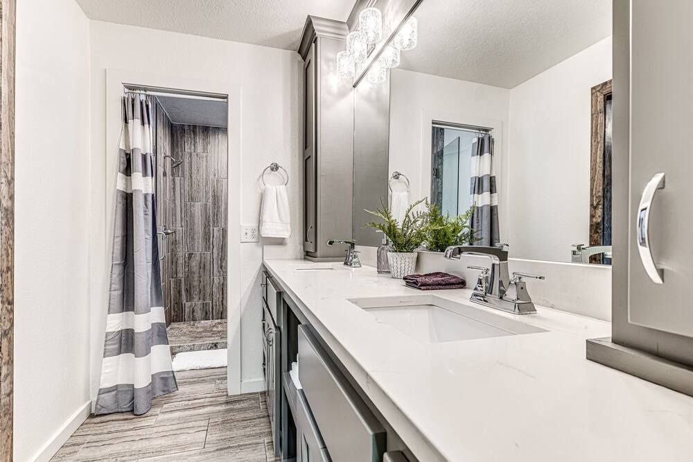 Photo of Bathroom in Norman