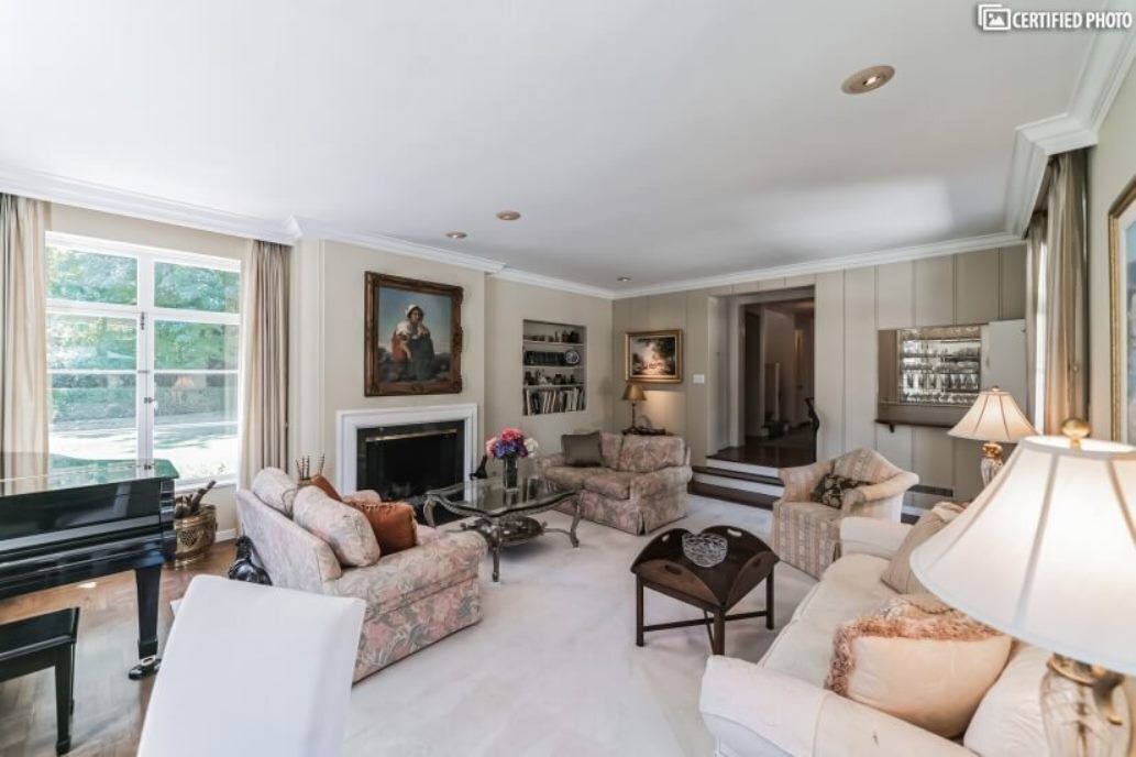 Photo of Livingroom in West Atherton