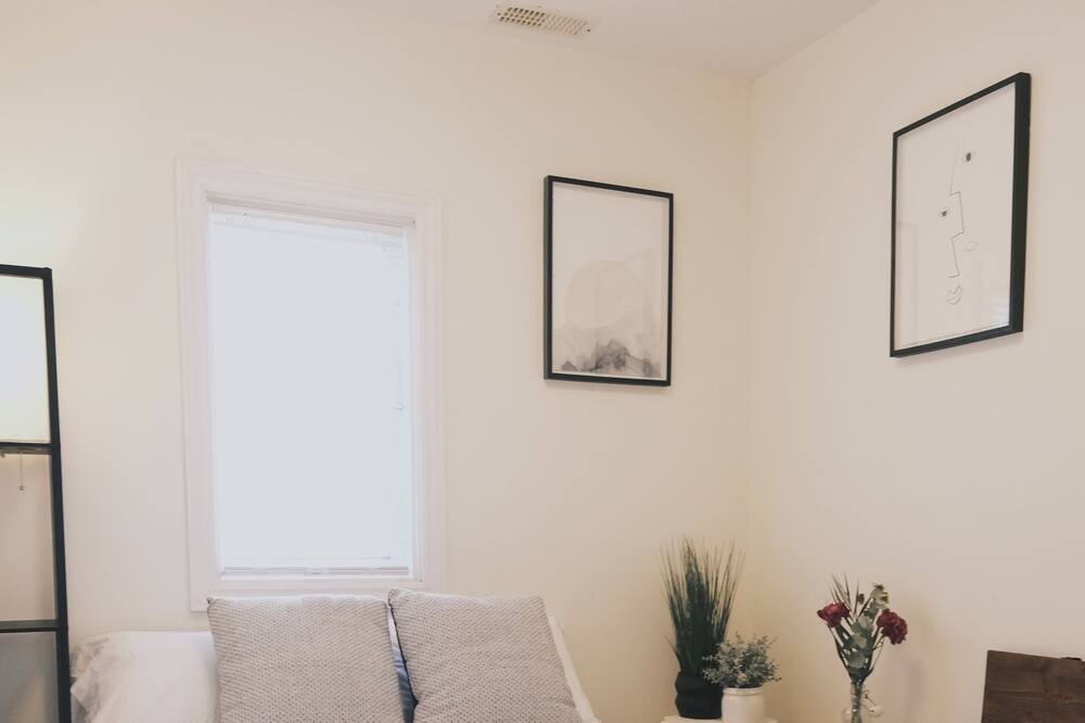 Photo of Bedroom in Oro-Medonte