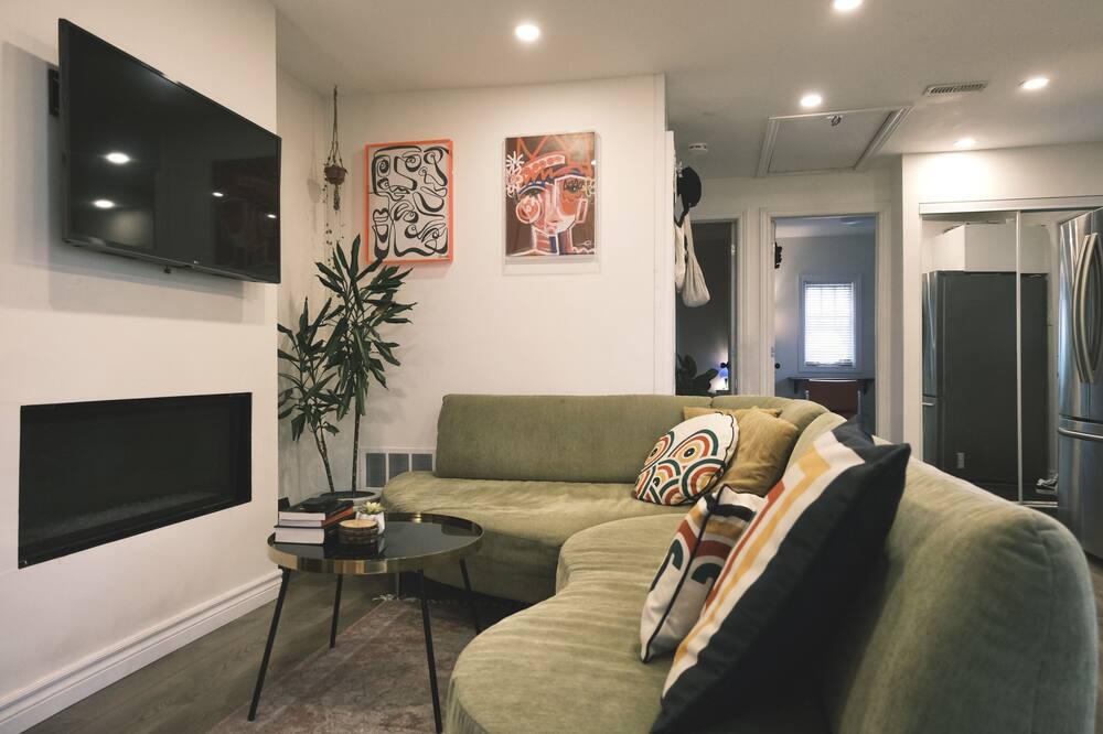 Photo of Livingroom in Oro-Medonte