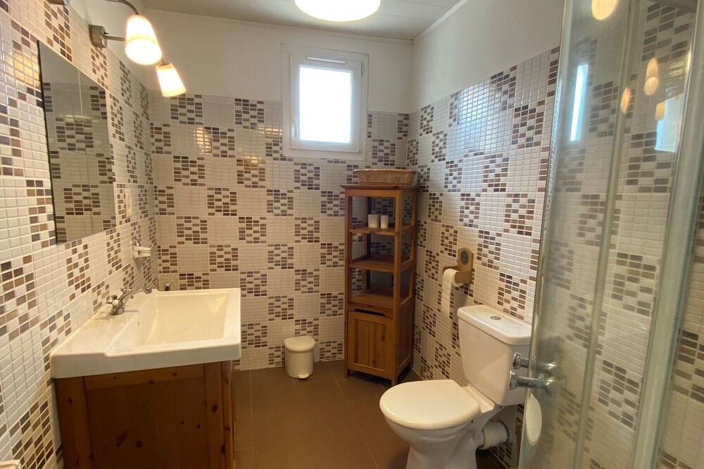 Photo of Bathroom in Previnquieres