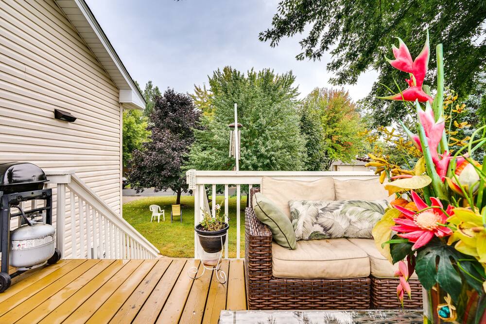Photo of Outdoor in Loretto