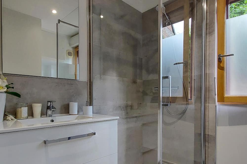 Photo of Bathroom in Pont-Audemer