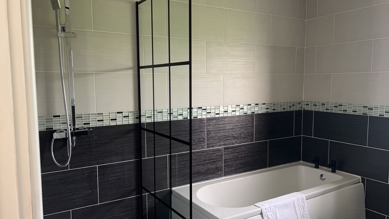 Photo of Bathroom in Stramshall