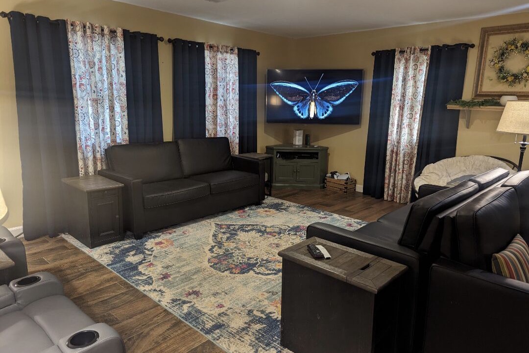 Photo of Livingroom in Booneville
