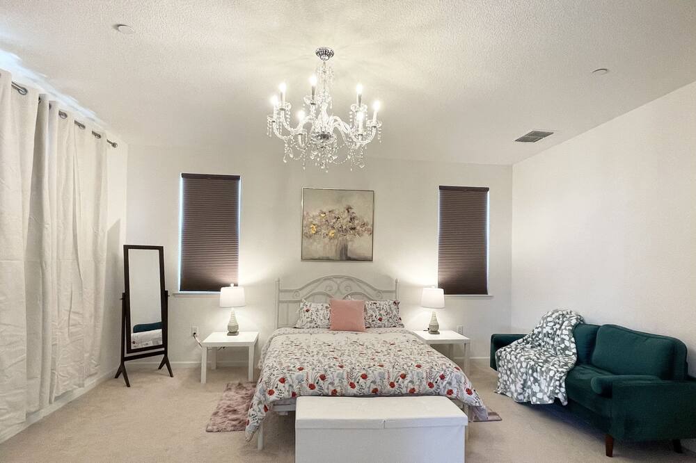 Photo of Bedroom in Lathrop
