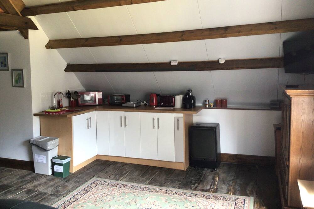 Photo of Kitchen in Saint-Cyr-du-Bailleul