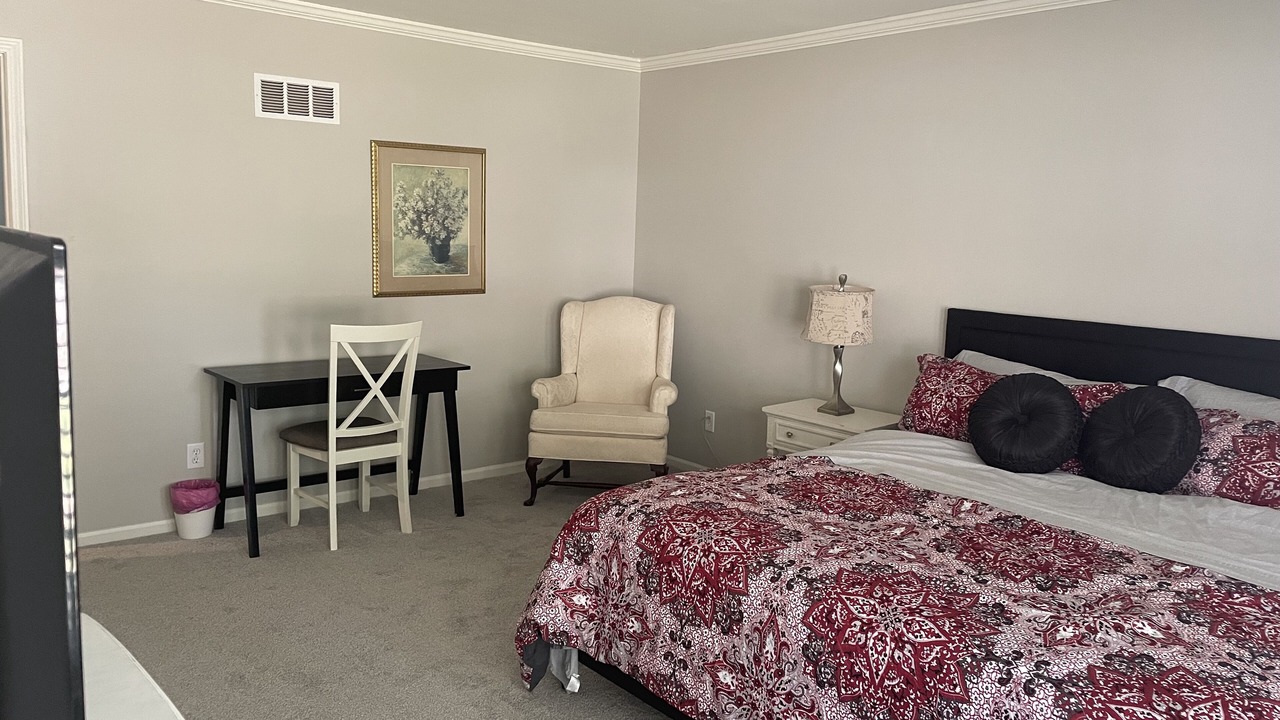 Photo of Bedroom in Lenexa
