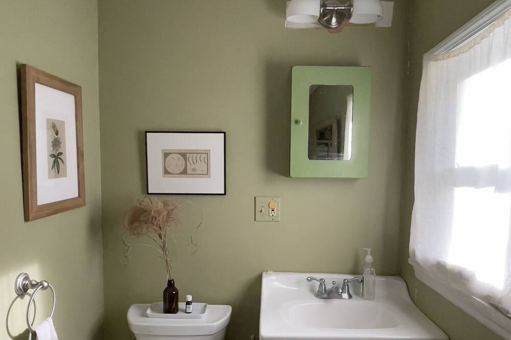 Photo of Bathroom in South Kent