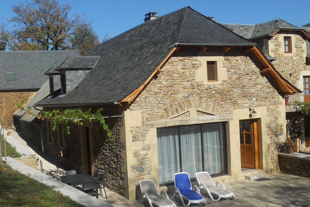 Photo of Outdoor in Sainte-Eulalie-d'Olt