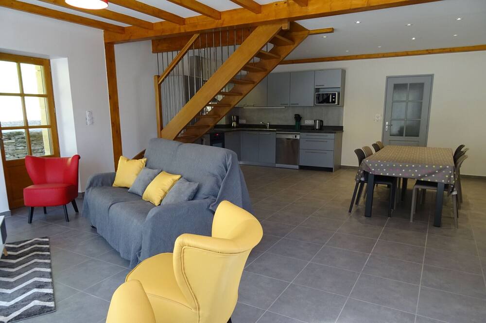 Photo of Livingroom in Sainte-Eulalie-d'Olt