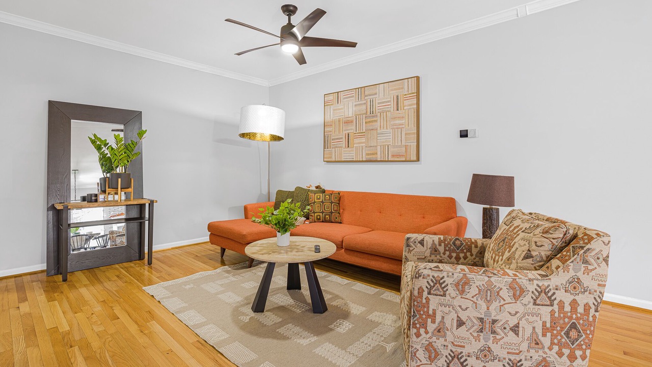 Photo of Livingroom in Newark