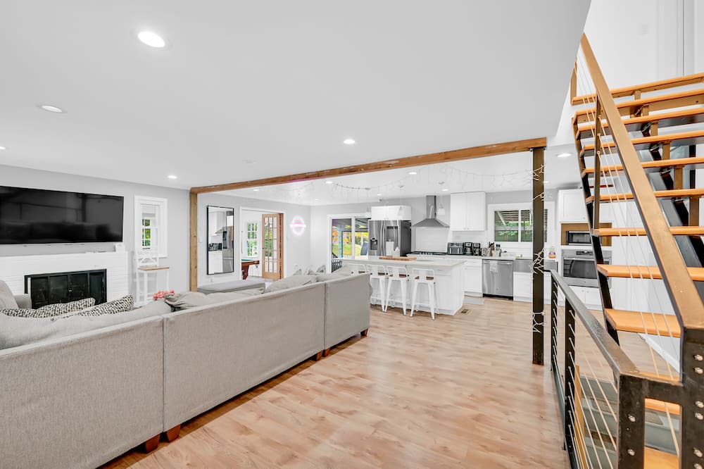 Photo of Livingroom in Englewood