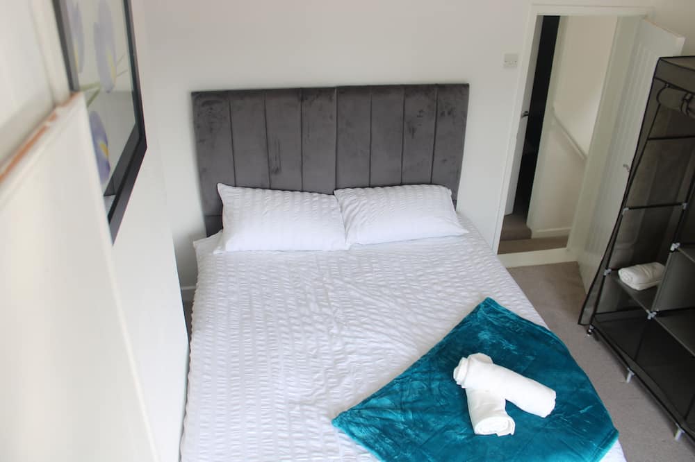 Photo of Bedroom in Curdworth