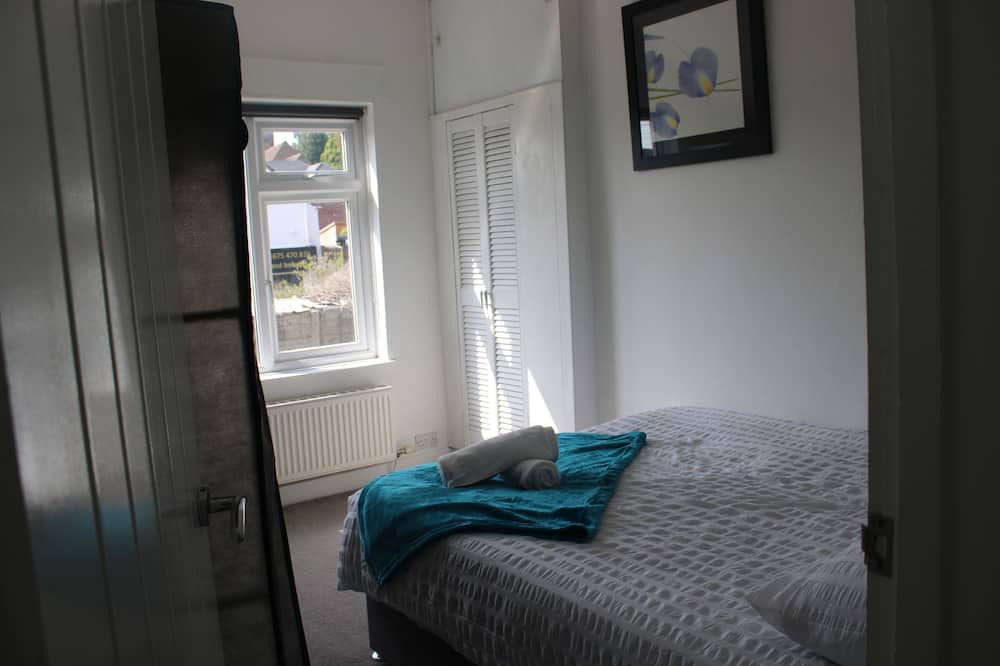 Photo of Bedroom in Curdworth