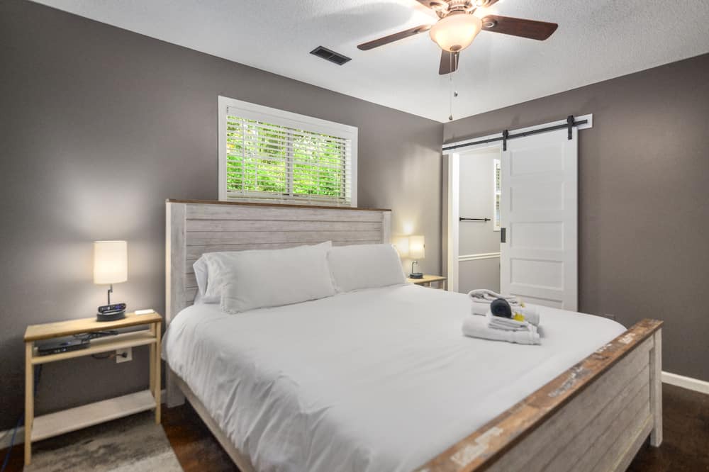 Photo of Bathroom in Eagle Mountain