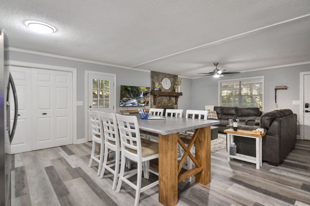 Photo of Bedroom in Eagle Mountain