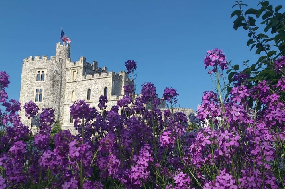 Photo of Outdoor in Marquise