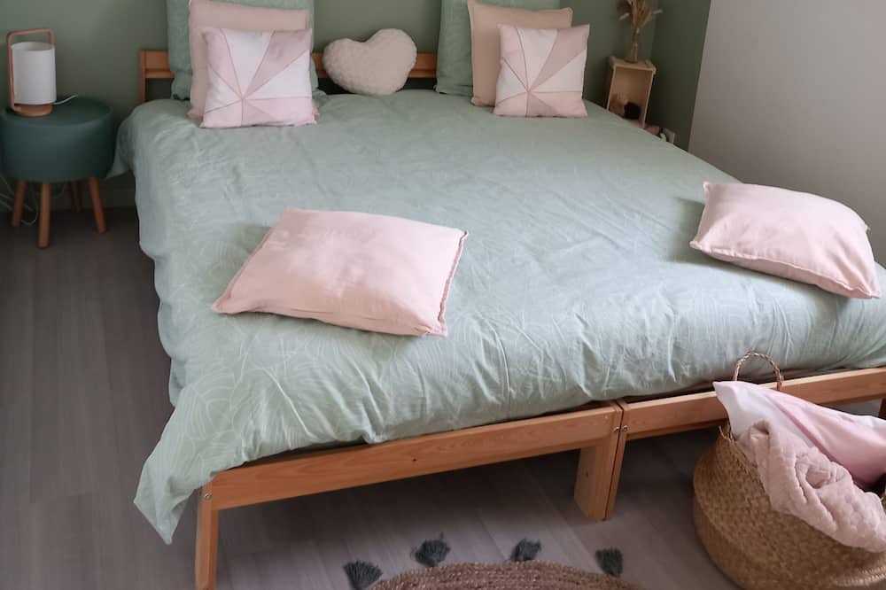 Photo of Bedroom in Marquise