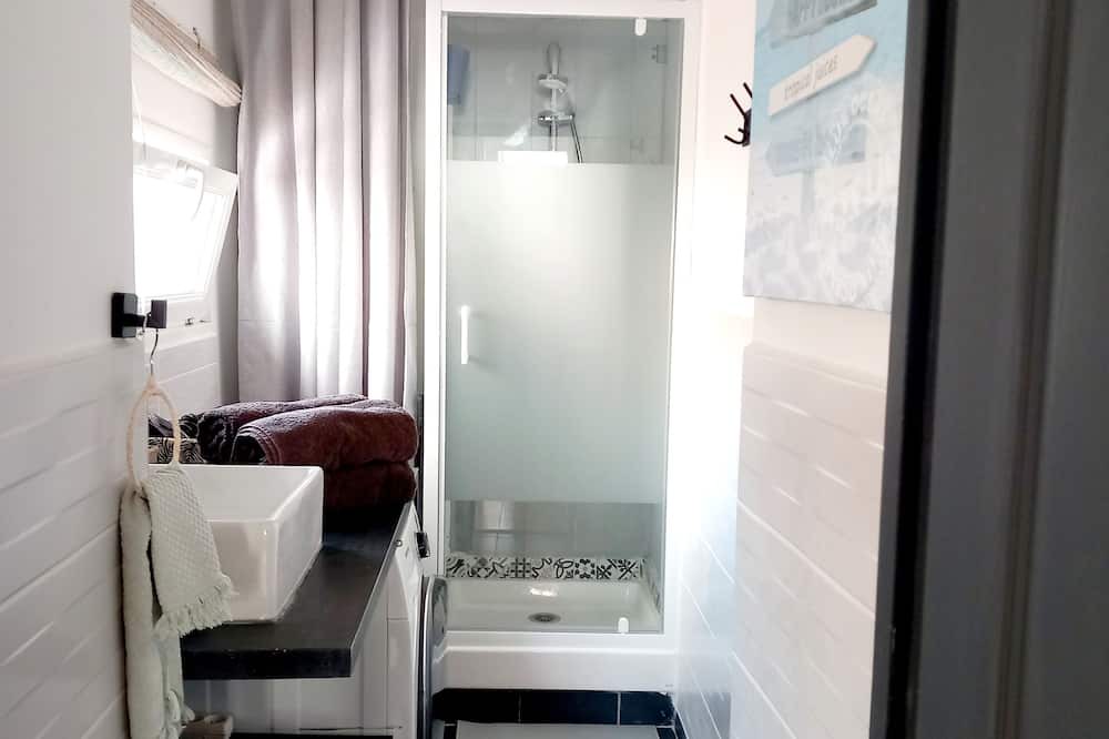 Photo of Bathroom in Marquise