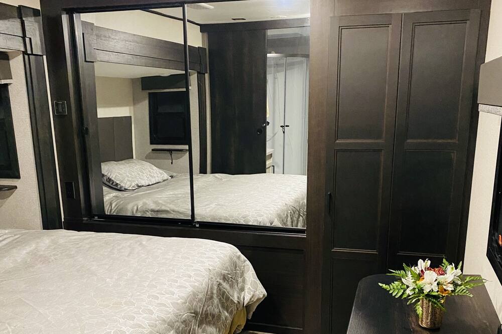 Photo of Bedroom in Iowa Colony