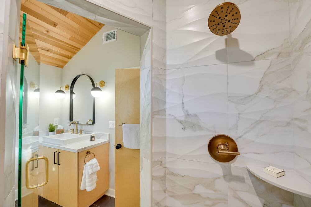 Photo of Bathroom in Baldwin