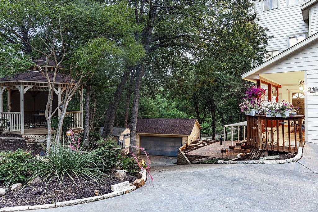 Photo of Outdoor in Highland Village