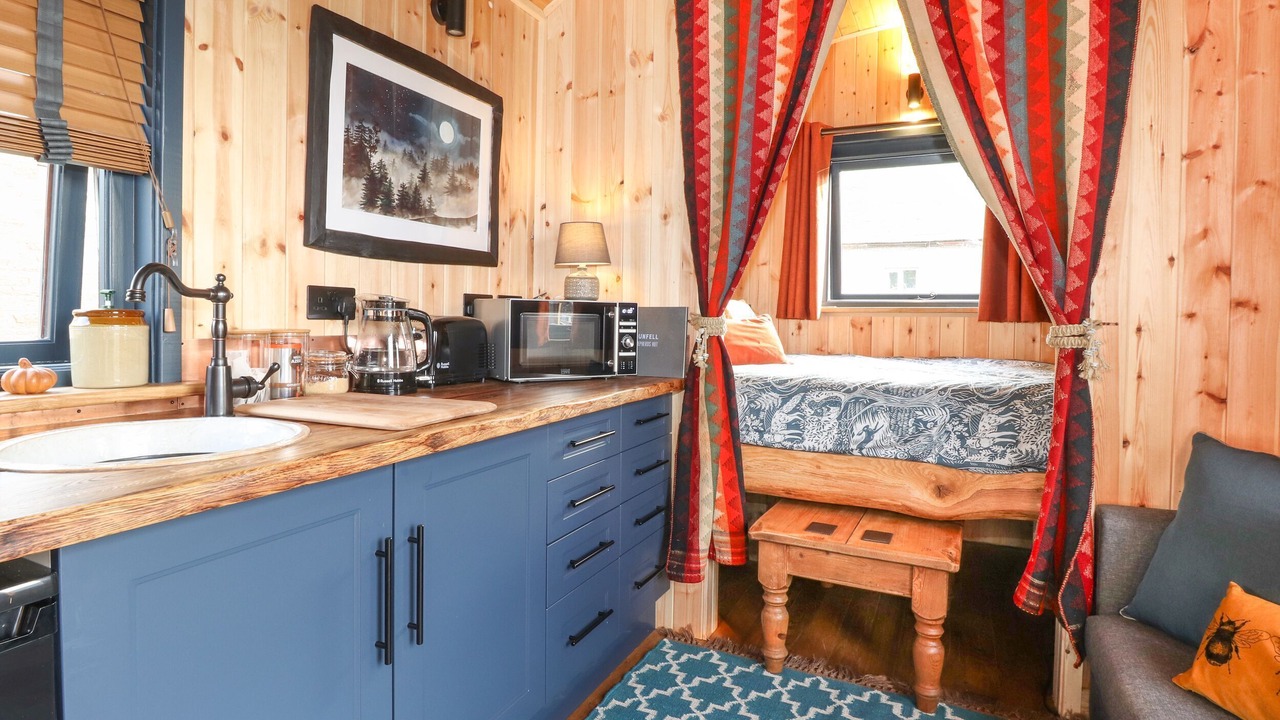 Photo of Others in Knock