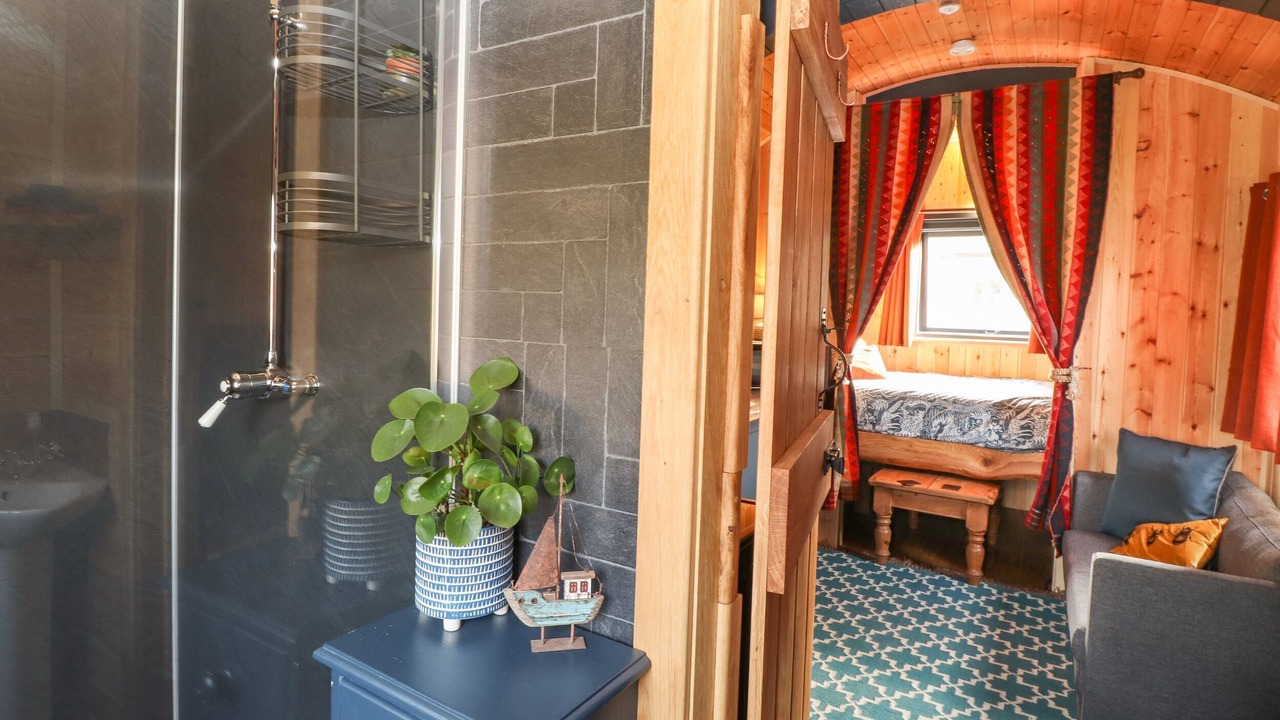 Photo of Bathroom in Knock